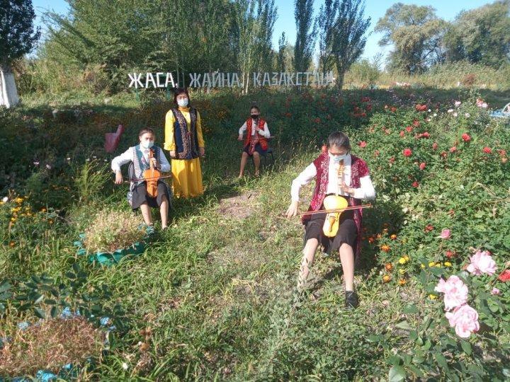 Этно-көрме "Әке көрген оқ жанар,шеше көрген тон пішер" Еліміздің тұңғыш Президенті Н.Ә.Назарбаевтың рухани Жаңғыру аясында Ұлы Даланың Жеті кереметі бағдарламасын насихаттау барысында ұлттық салт дәстүрімізді ұрпақтан ұрпаққа жеткізу,жаңғырту.